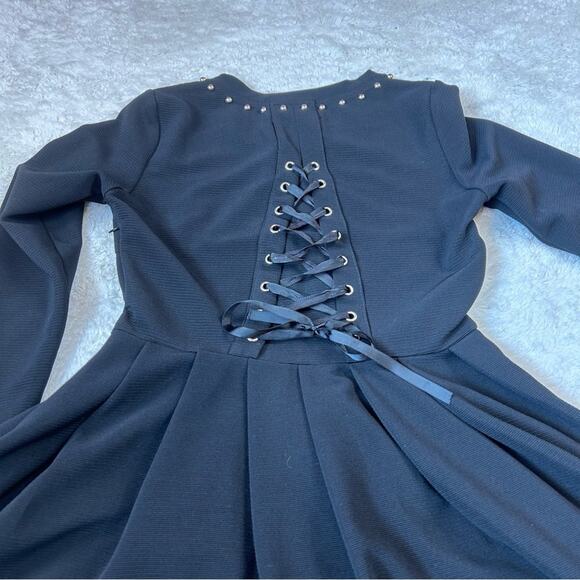 Sflmaso design by Korea little black fit and flare corset back dress, size med - Picture 7 of 8